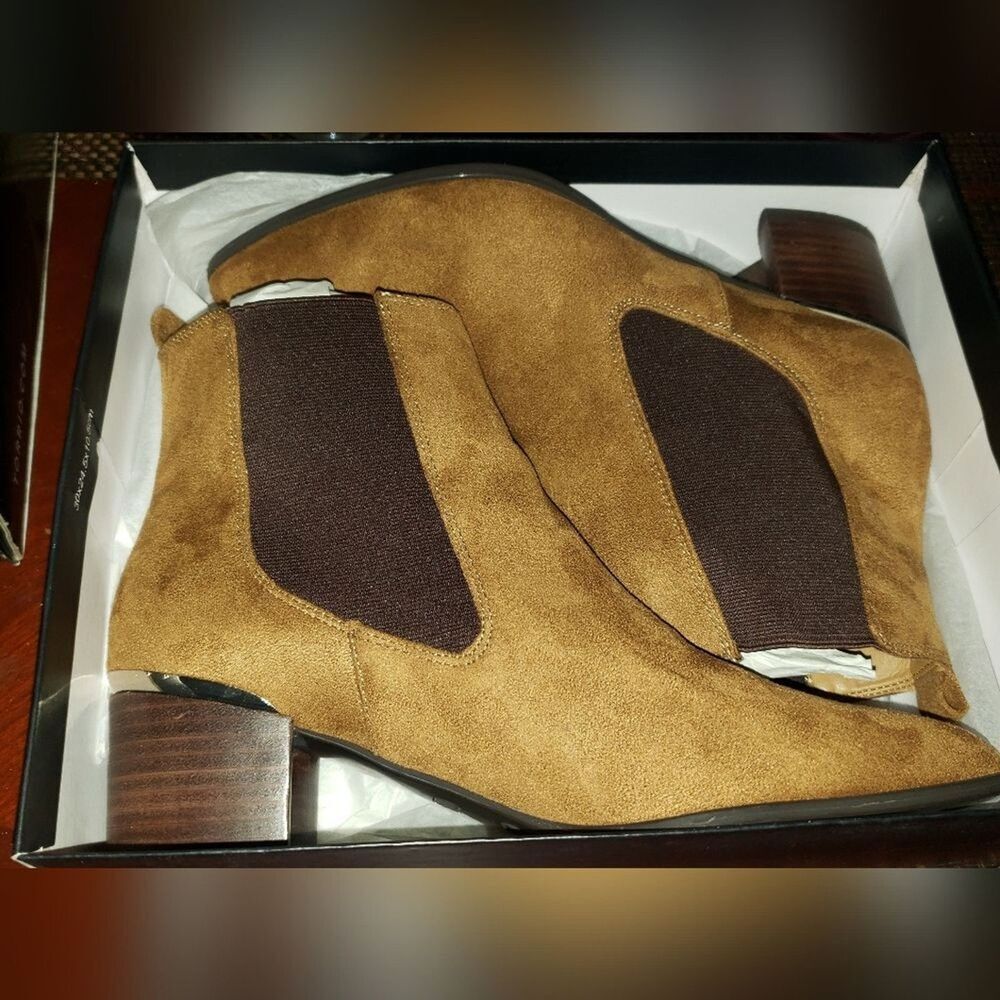 Nine West NWT Womens 10W Brown Faux Suede Chelsea Pull On Block Heel Ankle Boots - Picture 11 of 11